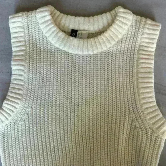 H&M Crop Sweater Vest Rib Knit Preppy Fall Size XS Academia Minimalist - Picture 8 of 9